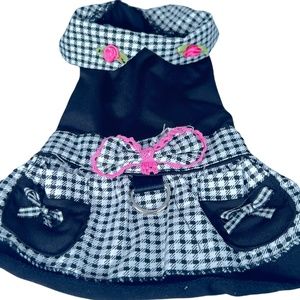 Adorable dress for dog